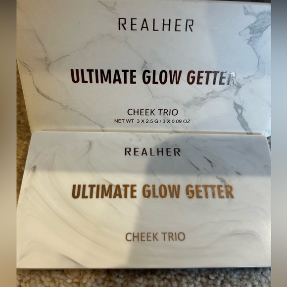Realher Ultimate Glow Getter Cheek Trio - Picture 2 of 4